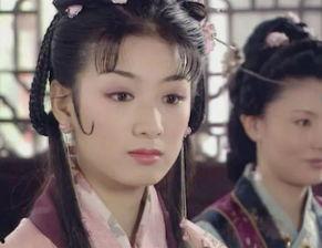 相府吃瓜小丫鬟,小丫鬟的吃瓜日常